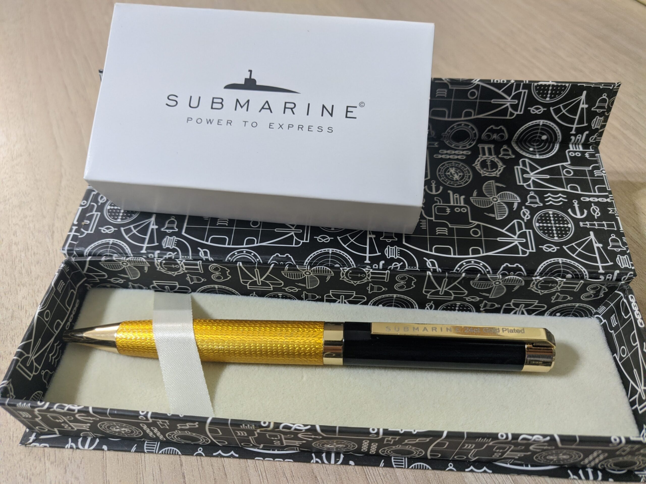 Submarine 24 Carat Gold Set - The Formal Looking Pen - HorizonTechnical